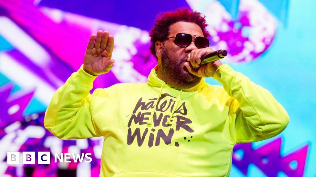 Fatman Scoop dies after collapsing on stage during US show