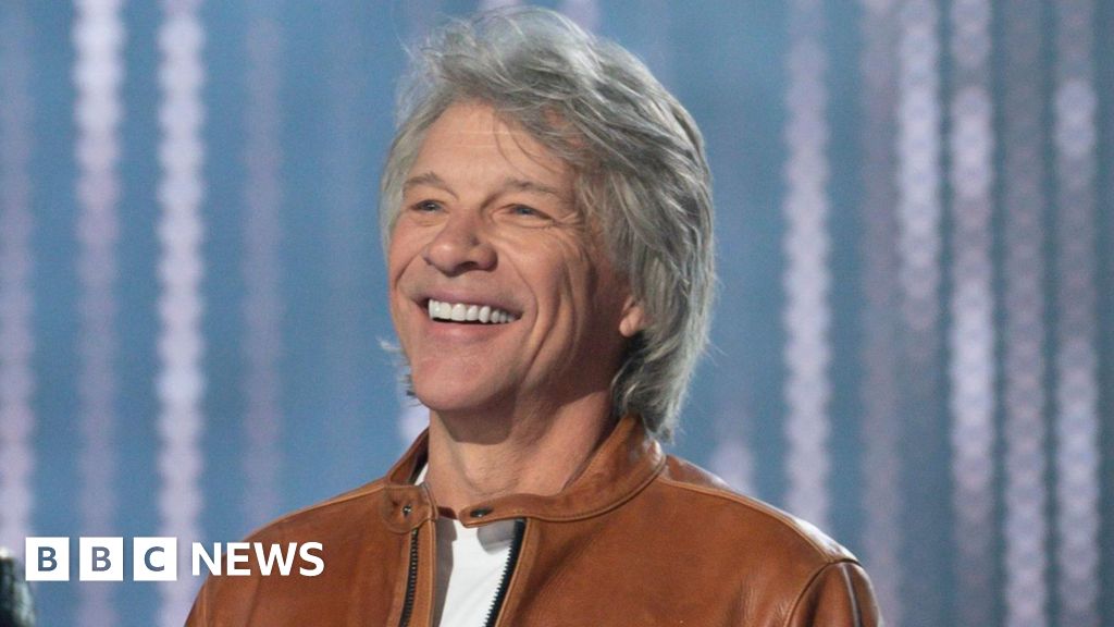 Jon Bon Jovi praised for talking woman off bridge in Nashville