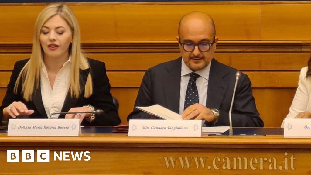 Italian minister quits in row over lover's appointment as adviser