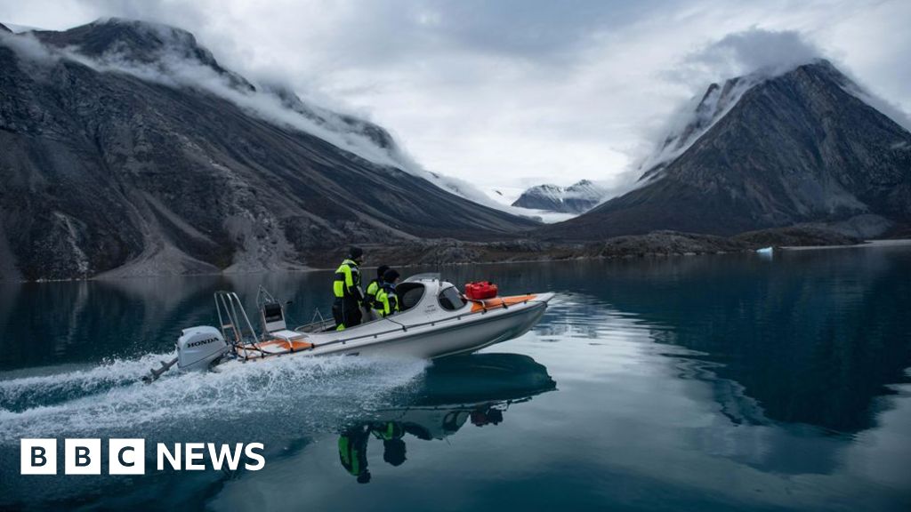 Massive Greenland tsunami shook Earth for nine days